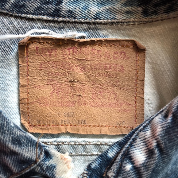 Vintage Levi’s distressed vest - Picture 5 of 9